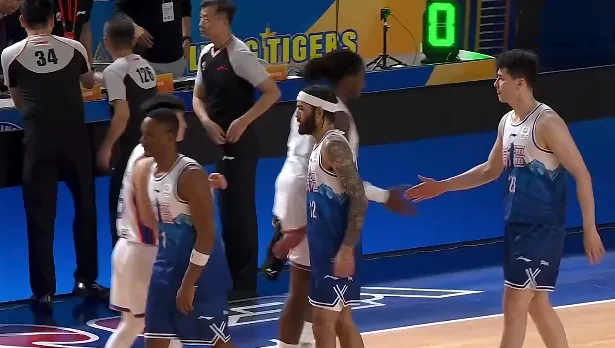 kaiyun-CBA常规赛:齐麟25分&林庭谦22分,新疆106-101战胜天津